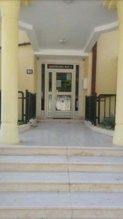 Апартаменты Apartments Tanja Петровац